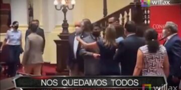 El horario de la oposición es distinto al nuestro, porque trabajamos y ellos no