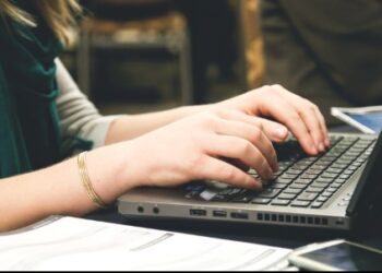 Las redes sociales lideran la batalla por un país libre de incompetencias