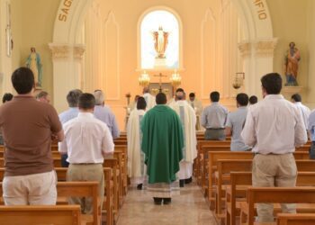 ¿El Vaticano está por disolver una sociedad de vida apostólica peruana?