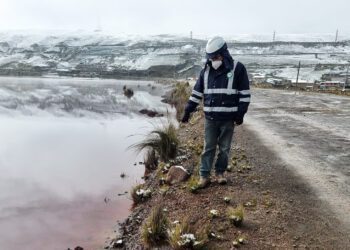 Lluvias y granizadas extremas colocan en riesgo de colapso a relavera Quiulacocha en Pasco