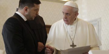 Confirman llamada telefónica del Papa con el presidente ucraniano Zelensky