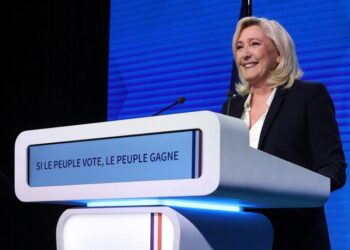 Presidenciales en Francia: Macron y Le Pen volverán a verse las caras ante un electorado cada vez más escorado a la derecha