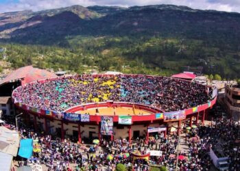 Perú: La prensa, los Toros y la Libertad