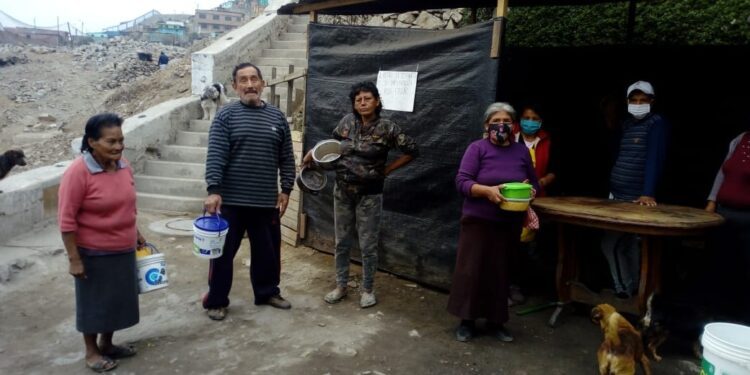 ComexPerú: La pobreza multidimensional afectó al 39,8% de peruanos el 2021