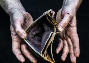 Mayor riesgo de caer en la pobreza: Vulnerabilidad monetaria afectó al 34,6% de la población a nivel nacional