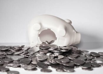 Retiros de fondos agudizan el problema de las pensiones