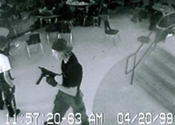 Lo que sabemos sobre los tiroteos masivos en escuelas de EE. UU. y los pistoleros que los llevan a cabo