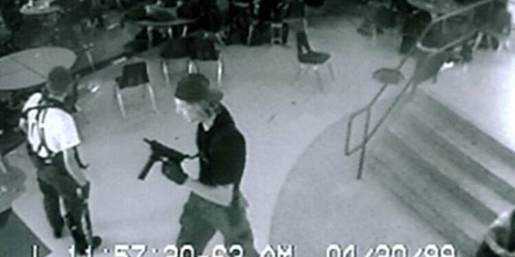 Lo que sabemos sobre los tiroteos masivos en escuelas de EE. UU. y los pistoleros que los llevan a cabo