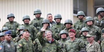 Sobre el ejemplo ecuatoriano: Hugo Guerra escribe en el Diario Expreso