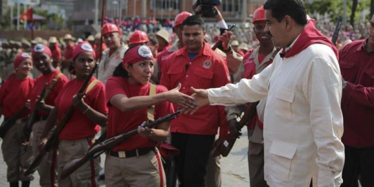 Partido comunista Perú “libre” entra en extinción pero impulsa milicias armadas como en Venezuela