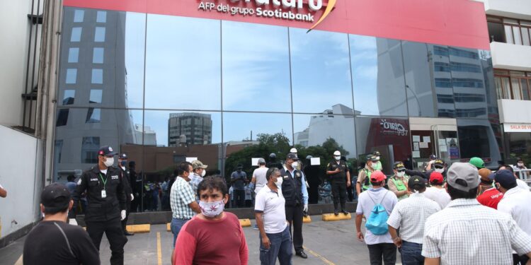 ¿Cuáles son las reformas necesarias para mejorar las pensiones en América Latina?