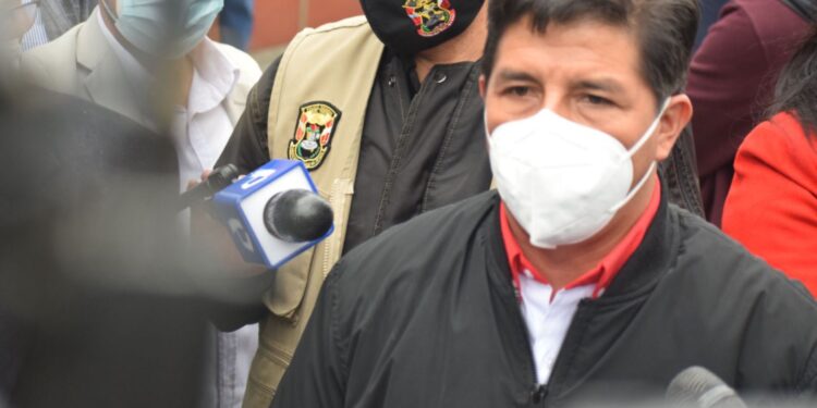 28 de julio, la escena política: no hay vacancia, no hay inhabilitación