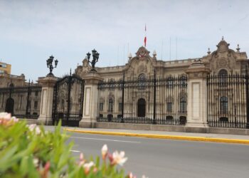 Perú: Percepción Ciudadana sobre Gobernabilidad, Democracia y Confianza en las Instituciones