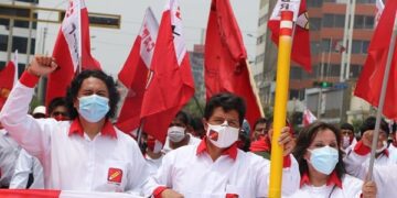 “Castillo, Cerrón, Boluarte y compañía, son la misma porquería”