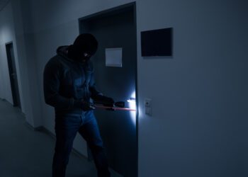 ¿La emoción de convertirte en un delincuente siendo ministro?