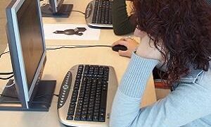 Los estudiantes saben buscar en internet, pero ¿saben encontrar lo que necesitan?