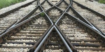 El tren sin maquinista, el camino sobre rieles no tiene destino