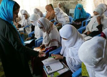 Las mujeres afganas se niegan a callar un año después del regreso de los talibanes