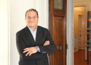 Todo será lo mismo, hasta que tomemos la decisión de cambiar todo