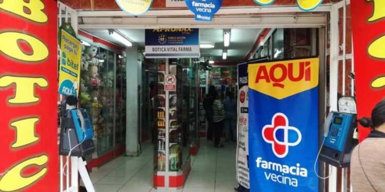Preocupante: El 17,1% de la población con algún problema de salud buscó atención en una farmacia o botica