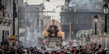 ¿Dos castillos contra el Señor de los Milagros?