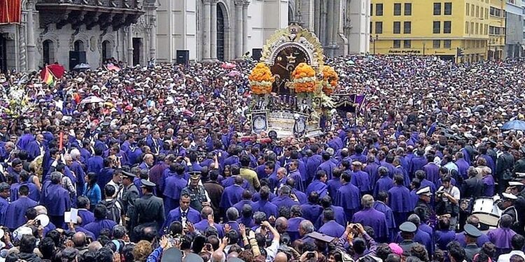 Primera vez en 335 años que la procesión del Señor de los Milagros no ingresará a la Plaza de Armas