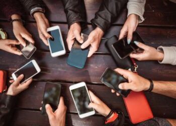 ¿Un país que vive de telenovela y circo de las izquierdas para que siga la corrupción?