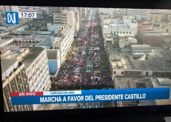 La izquierda se quedó sin calle y sin discurso