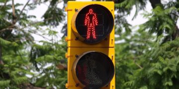 Hasta tomar realmente el poder, hay que ser prudentes