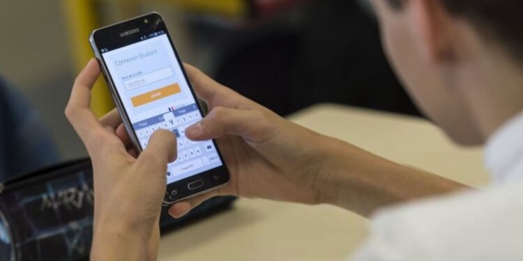 Población joven de 12 a 24 años de edad son los mayores usuarios de Internet