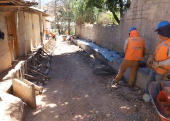 Los gobiernos locales de 8 departamentos han ejecutado menos del 50% de su presupuesto para inversion publica