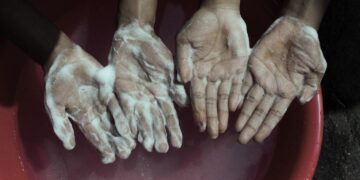 La izquierda se lava las manos manchadas de sangre (otra vez)