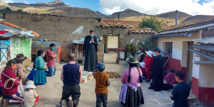 La Palabra es para todos, llama a la conversión, hace anunciadores