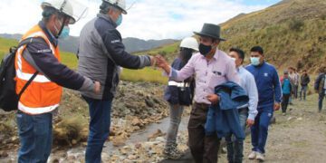 Ejemplos de liderazgo en favor del país: Antamina