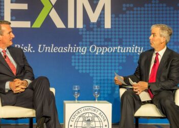 Glenn Youngkin: Gobernador con retos pendientes