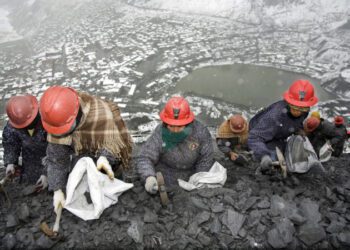 ComexPerú: La informalidad laboral nacional retrocedió al 75% en 2022