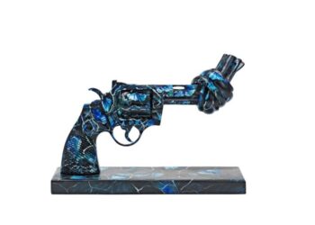 La prensa no informa, hace su “toma” de esquina