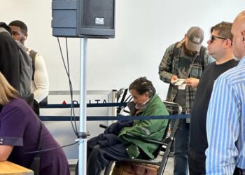 Los caviares echan a Toledo y el cholo anda teatralizando su respuesta …”cuidado”