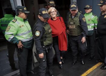 El descrédito está de moda, la política lo exige