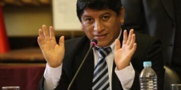 Un “defensor del pueblo” elegido a la medida de los que destruyen el país