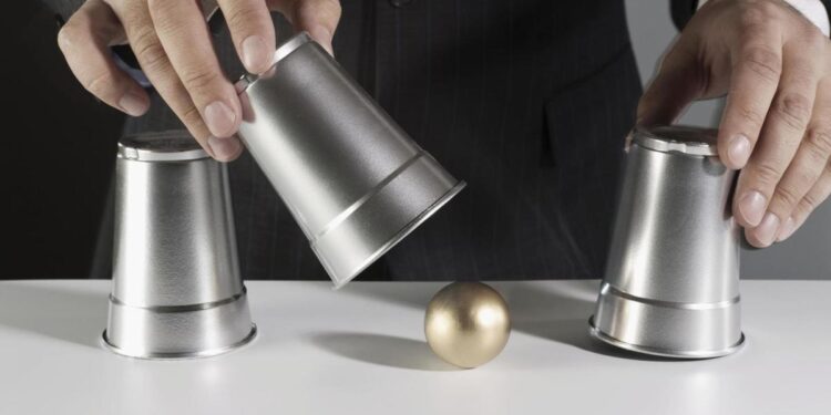 Pequeño tipo cargado de odios, minúsculo final del resentimiento mediático