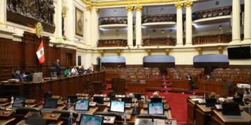 Impunidad total: la prioridad del gobierno es quedarse, la prioridad del Congreso es pactar bajo la mesa