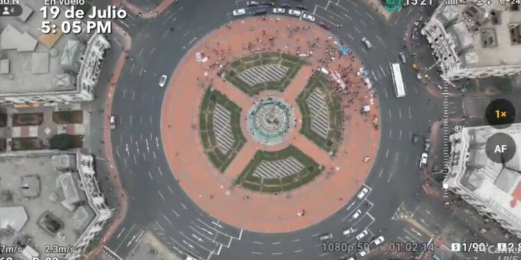 Primera “toma”, segunda “toma”, tercera “toma”… y ahora, son descubiertos