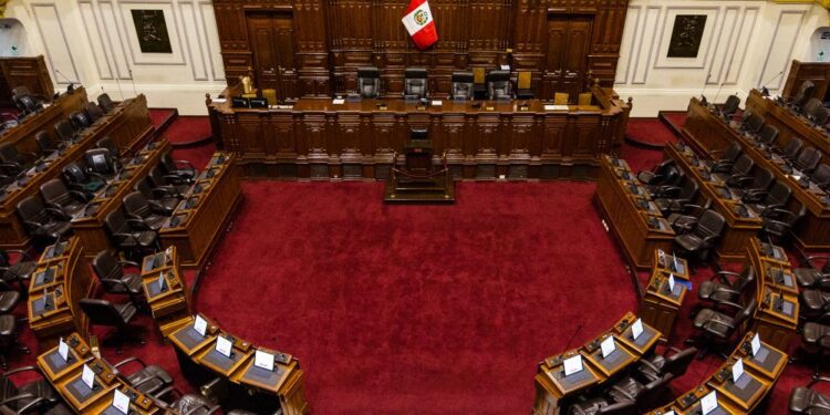 ¿Quiénes han destrozado la institución que debió ser el Congreso de la República del Perú?