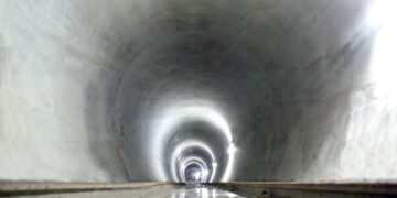 La izquierda bipolar pasa por la vida como por un túnel: sin luz