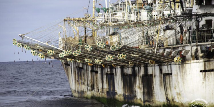 Más de 70 barcos chinos han ingresado a Perú sin el dispositivo satelital que exige la norma