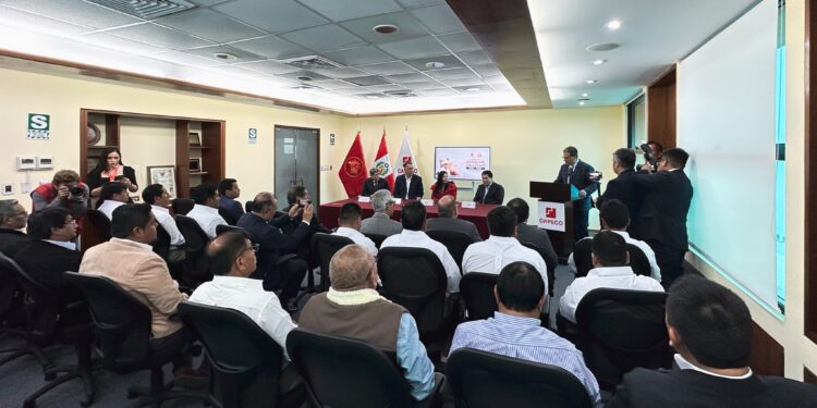 CAPECO y FTCCP logran acuerdo histórico en negociación colectiva 2023