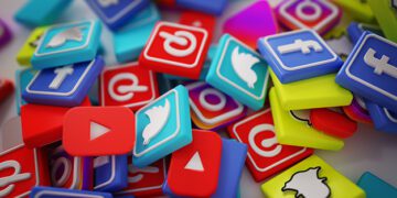 La mejor barrera contra la izquierda del odio: las redes sociales