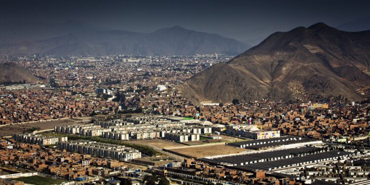 CAPECO: “La construcción caerá irremediablemente el 2023 y la vivienda social está en riesgo de paralización”