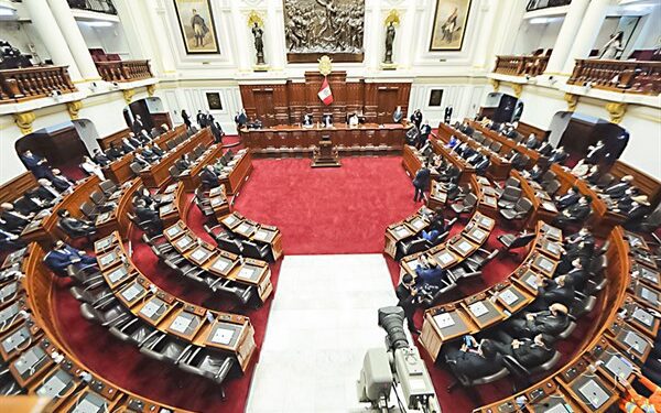 Los Congresistas miedosos, los zampones achorados